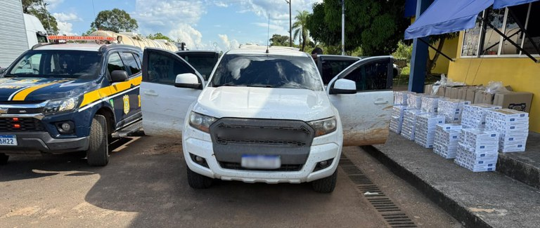O CASAL CAIU - PRF apreende quase 20 mil maços de cigarros contrabandeados na BR-364 em Porto Velho 

